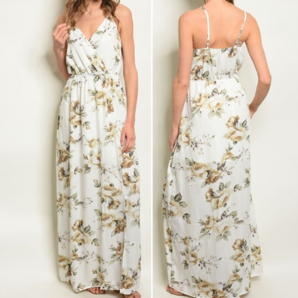 Trend Setter Diva Boutique Dresses & Skirts - IVORY FLORAL MAXI DRESS